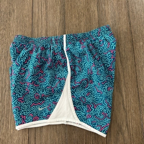 Nike Girls Dri Fit Tempo Running Shorts Size Large. - Picture 3 of 6